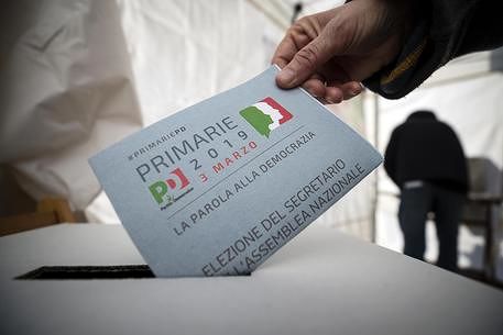 People vote for the election of the national secretariat of the Italian party 'Democratic Party' (Partito Democratico / PD), in Rome, Italy, 03 March 2019.
ANSA/ANGELO CARCONI