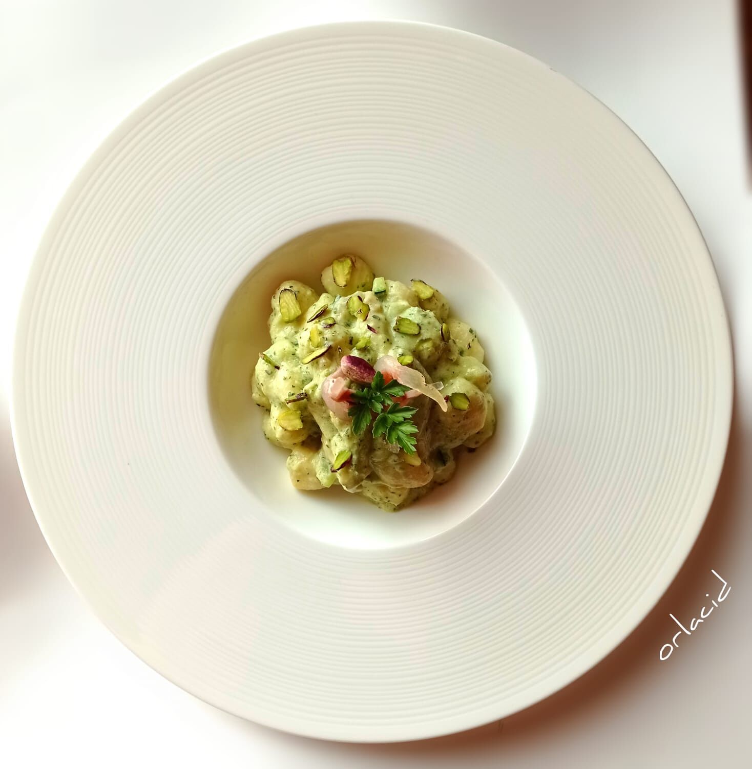 Gnocchi con crema di zucchine, pancetta e pistacchio di Raffadali DOP AgrigentoOggi