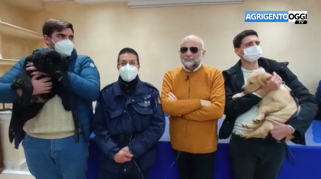 Due cuccioli di cane-guida donati da Keller