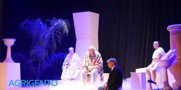 rappresentazione teatrale tutta colpa di solone