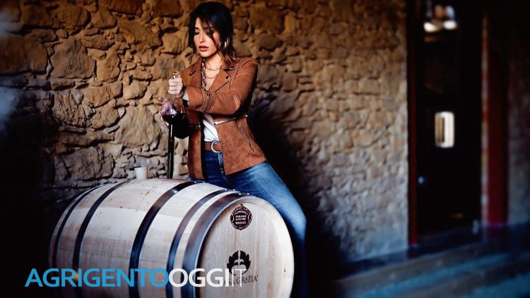 {"tiktok_developers_3p_anchor_params":"{"pictureId":"BC7D270A-6BD4-47CB-B30A-4A724793EC63","source_type":"vicut","os":"ios","appVersion":"17.5.0","source_platform":"mobile_1","capability_name":"capcut_photo_editor,capcut_image_enhance","enterFrom":"new_image","region":"IT","client_key":"aw889s25wozf8s7e","editType":"image_edit","product":"vicut"}","source_type":"vicut","data":{"source_type":"vicut","appVersion":"17.5.0","source_platform":"mobile_1","os":"ios","pictureId":"BC7D270A-6BD4-47CB-B30A-4A724793EC63","client_key":"aw889s25wozf8s7e","editType":"image_edit","product":"vicut","enterFrom":"new_image","capability_name":"capcut_photo_editor,capcut_image_enhance","region":"IT"}}